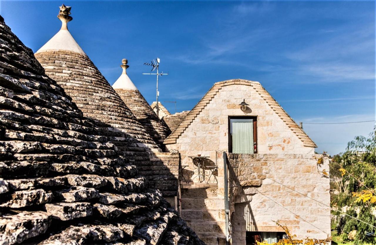 Trulli Donna Isabella Bed & Breakfast Locorotondo Exterior photo